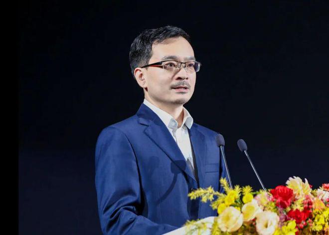 oS：中国投影产业链崛起的新引擎j9平台第三代投影技术 3LC